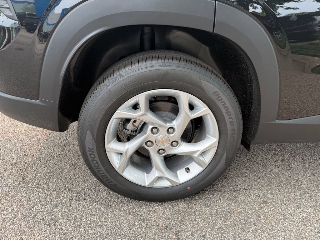 2026 Chevrolet Trax LS - Photo 31
