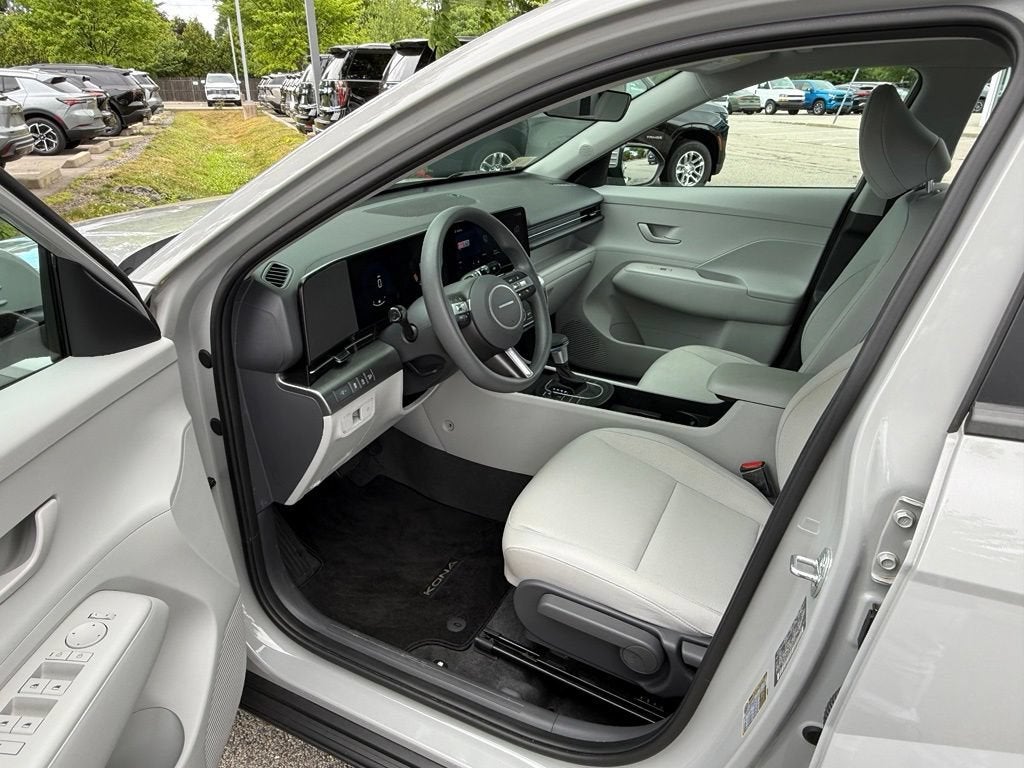 2024 Hyundai Kona SE