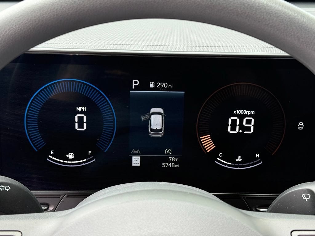 2024 Hyundai Kona SE