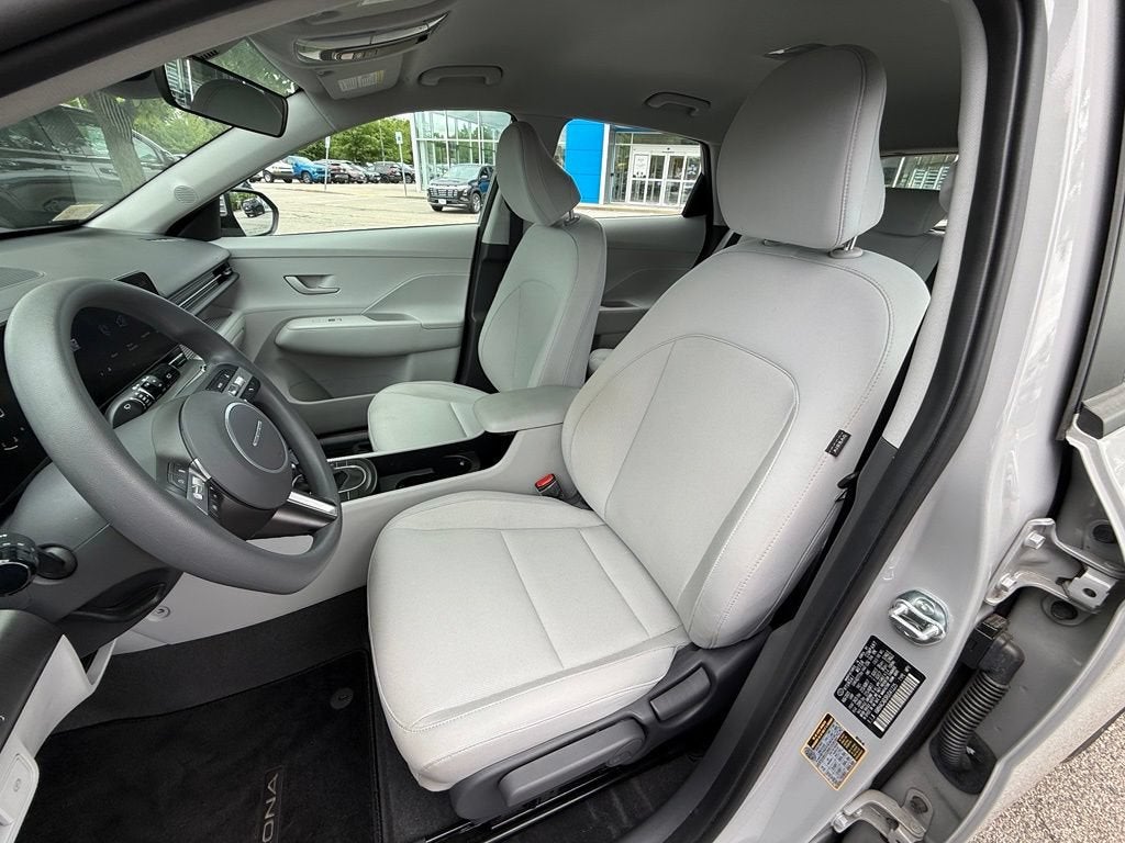 2024 Hyundai Kona SE