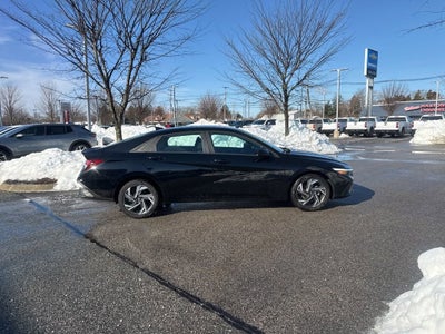 2025 Hyundai Elantra SEL Sport