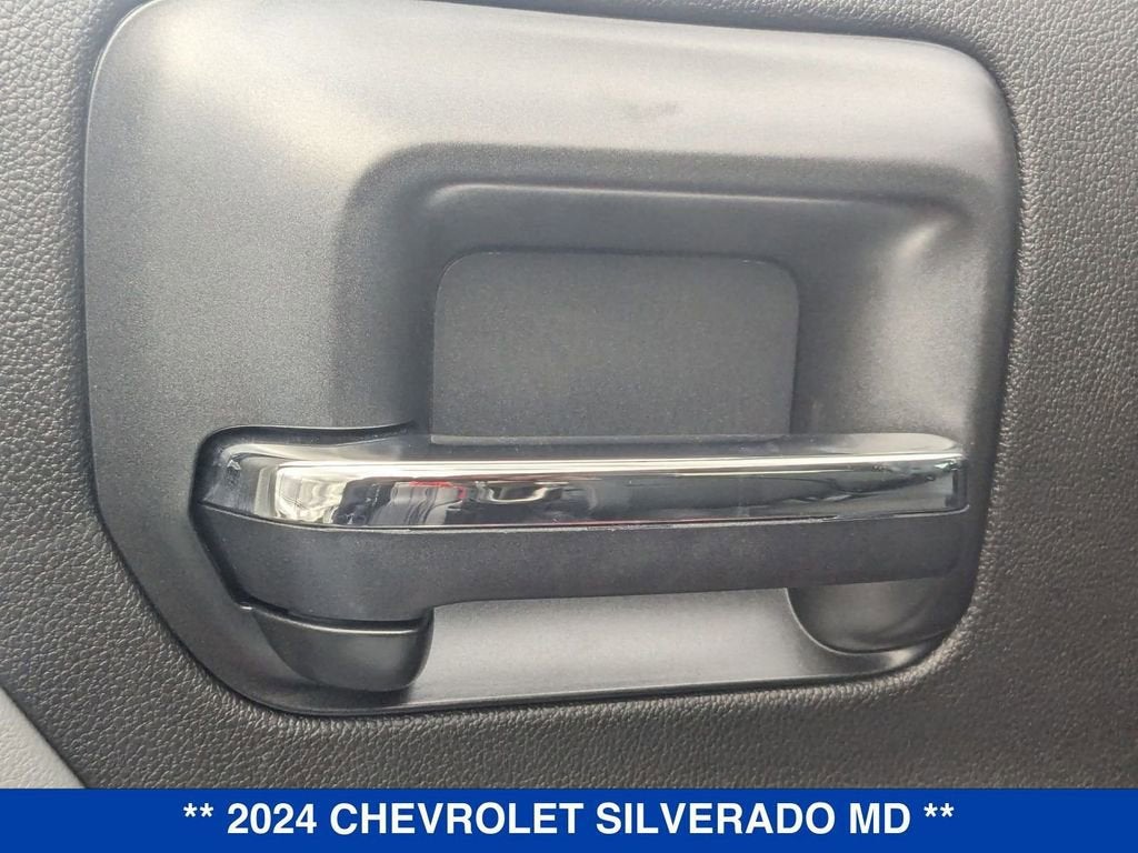 2024 Chevrolet Silverado 5500 HD Work Truck