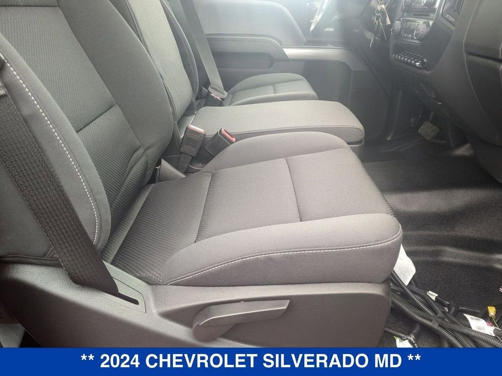 2024 Chevrolet Silverado 5500 HD Work Truck