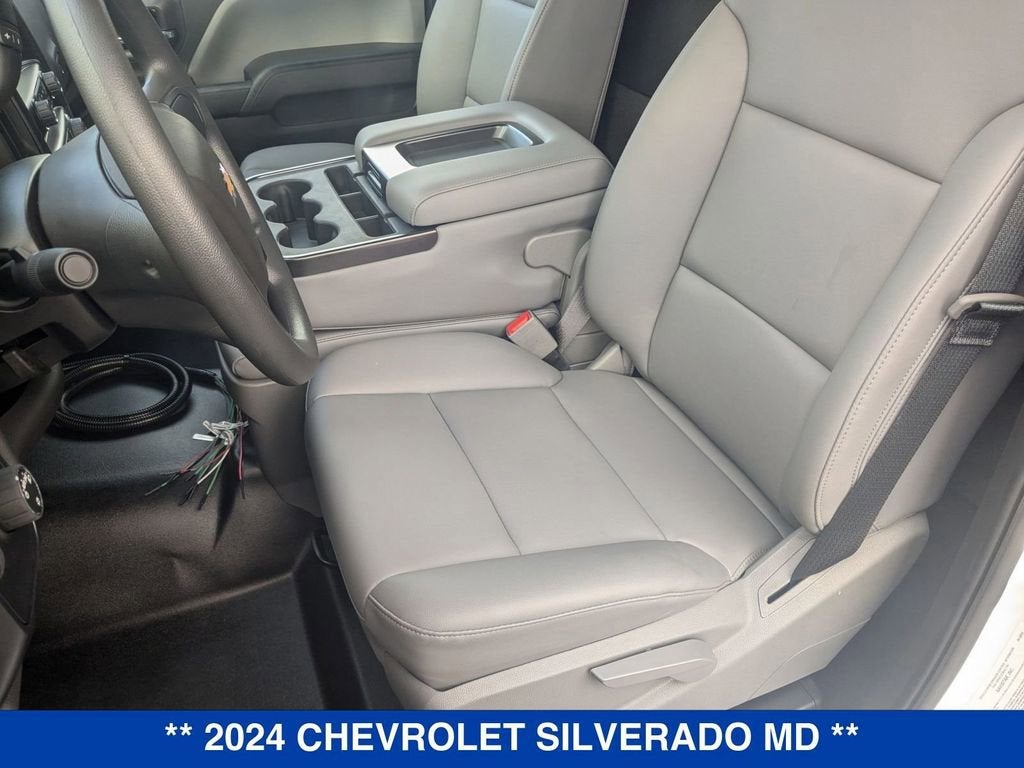 2024 Chevrolet Silverado 5500 HD Work Truck