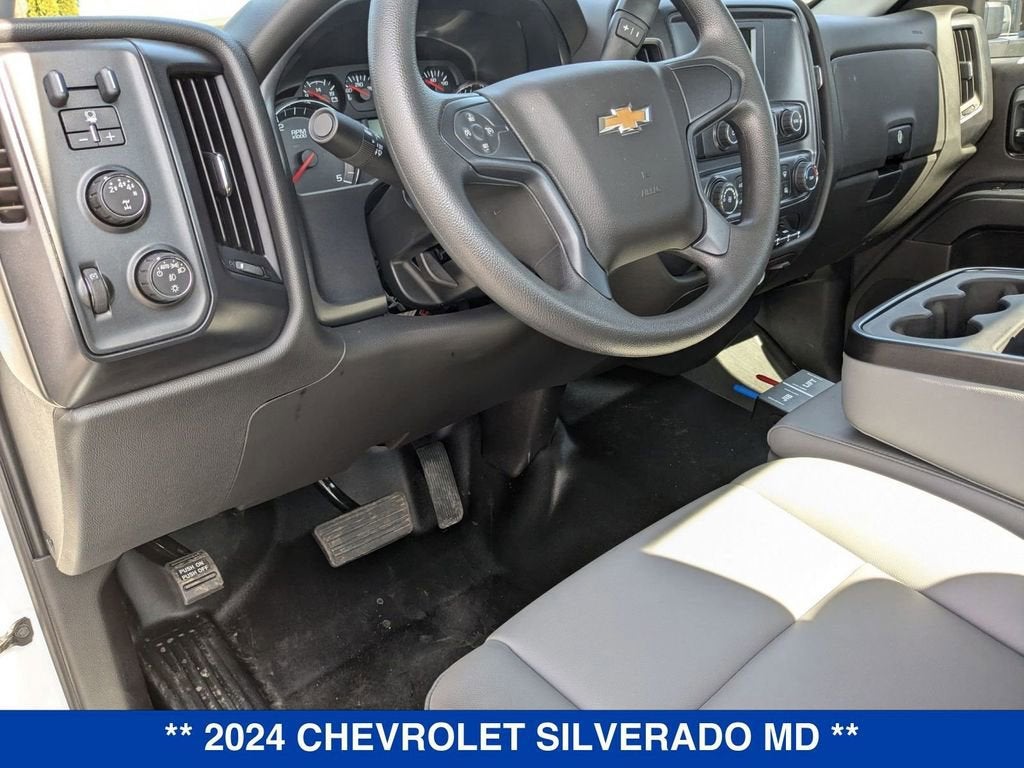 2024 Chevrolet Silverado 6500 HD Work Truck