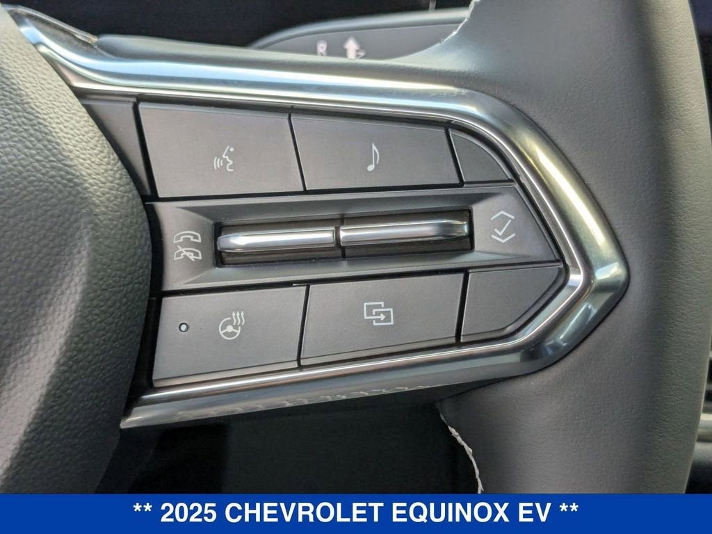 2025 Chevrolet Equinox EV LT