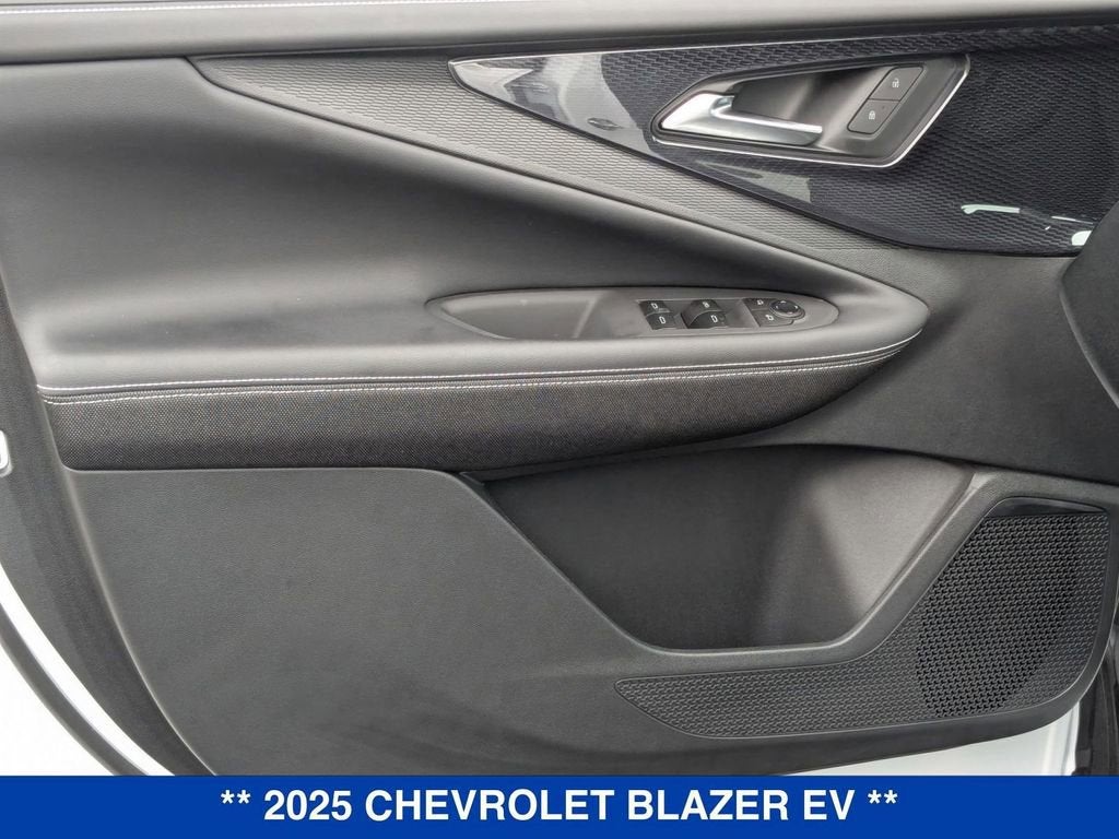 2025 Chevrolet Blazer EV LT