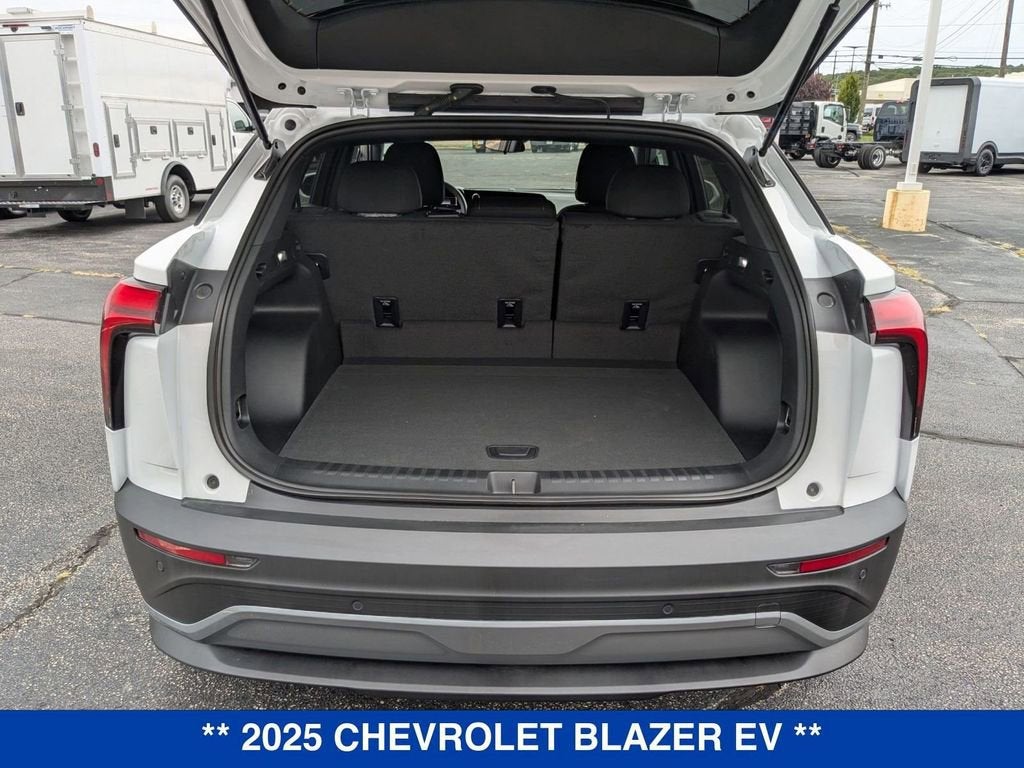 2025 Chevrolet Blazer EV LT