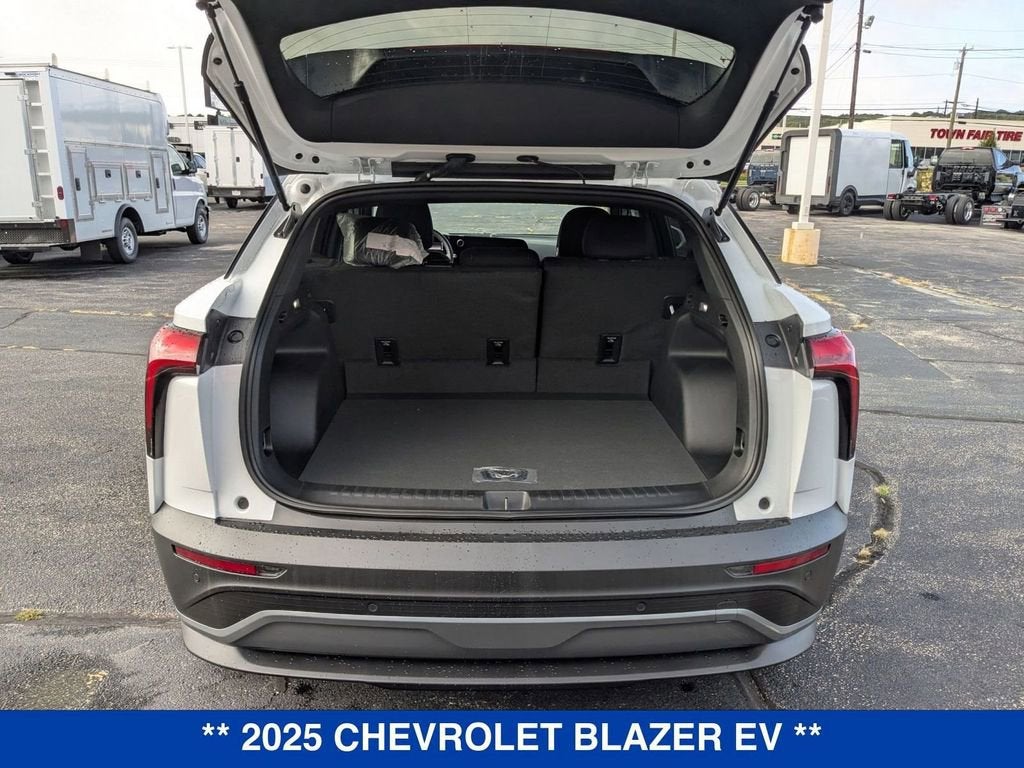 2025 Chevrolet Blazer EV LT