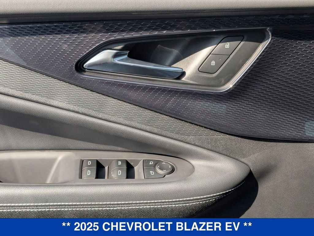 2025 Chevrolet Blazer EV LT