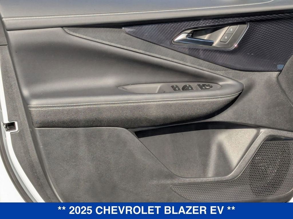 2025 Chevrolet Blazer EV LT